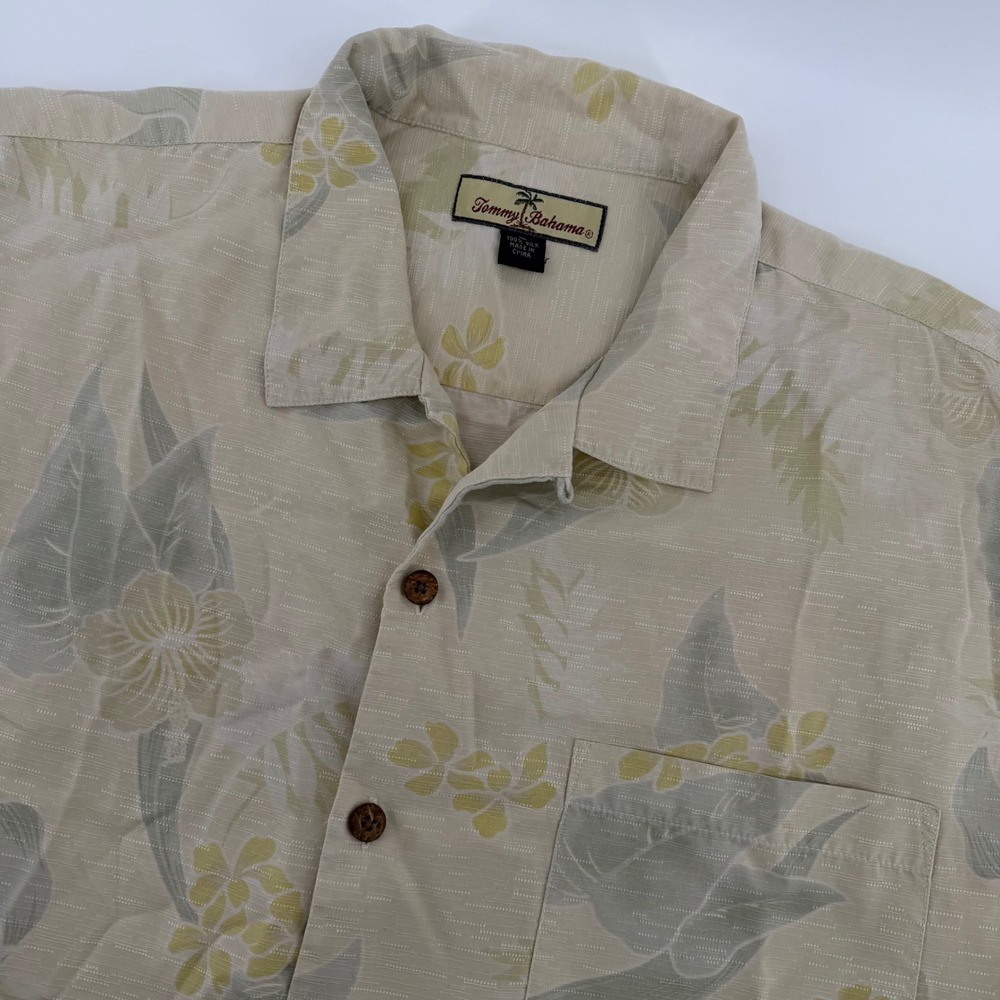 Tommy Bahama Shirt Mens XL Beige Silk Floral Tropical Short Sleeve Camp 14-T3736